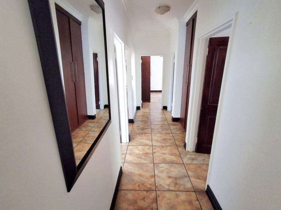 4 Bedroom Property for Sale in Vanderbijlpark SE 8 Gauteng