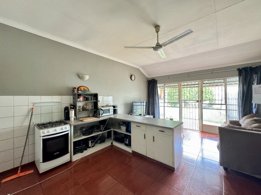 To Let 2 Bedroom Property for Rent in Lyttelton Manor Gauteng