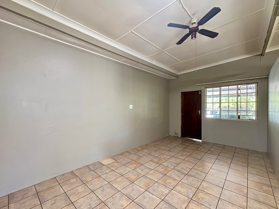 To Let 1 Bedroom Property for Rent in Lyttelton Manor Gauteng