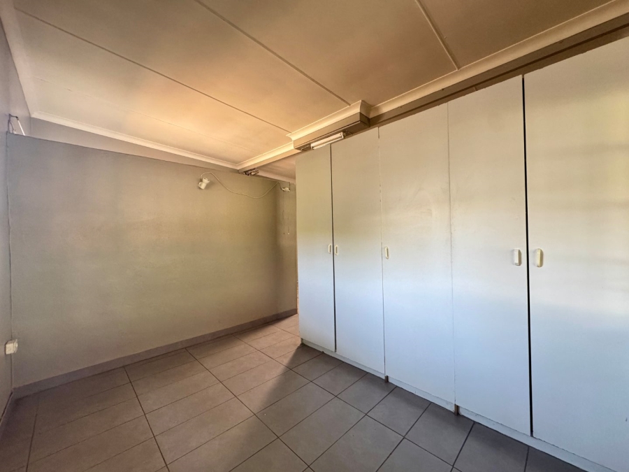To Let 1 Bedroom Property for Rent in Lyttelton Manor Gauteng