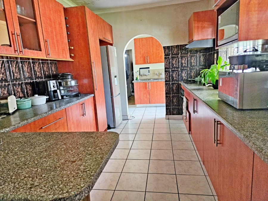 4 Bedroom Property for Sale in Birch Acres Gauteng