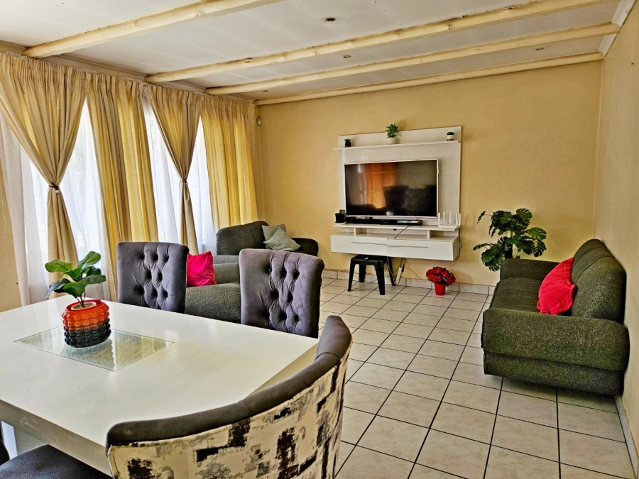 4 Bedroom Property for Sale in Birch Acres Gauteng