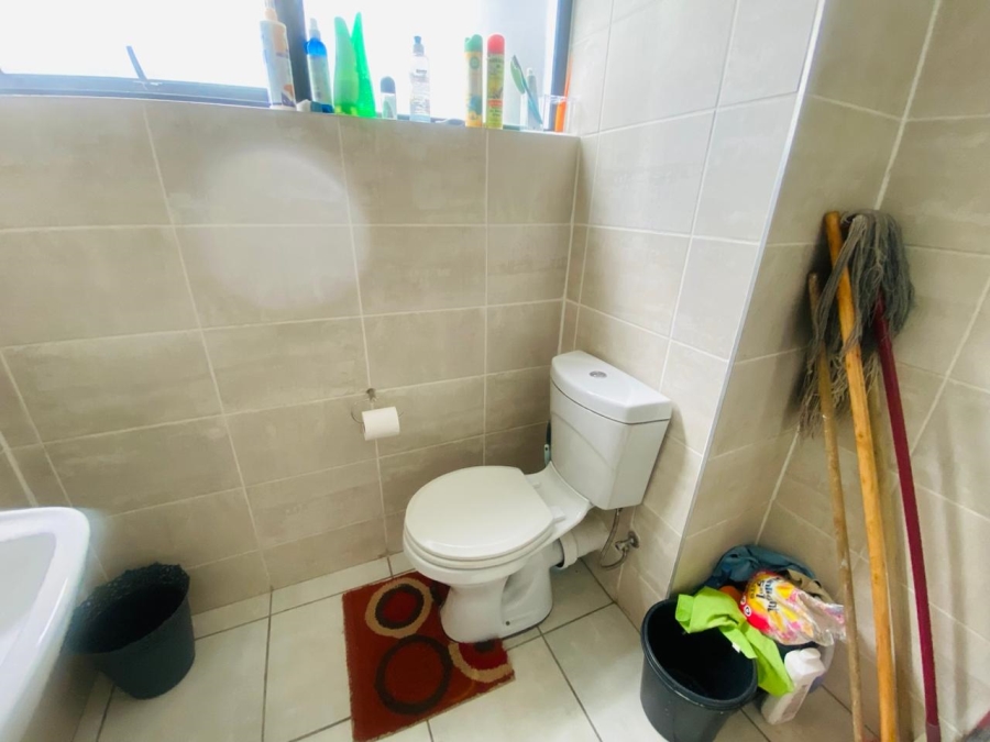 To Let  Bedroom Property for Rent in Linbro Park Gauteng