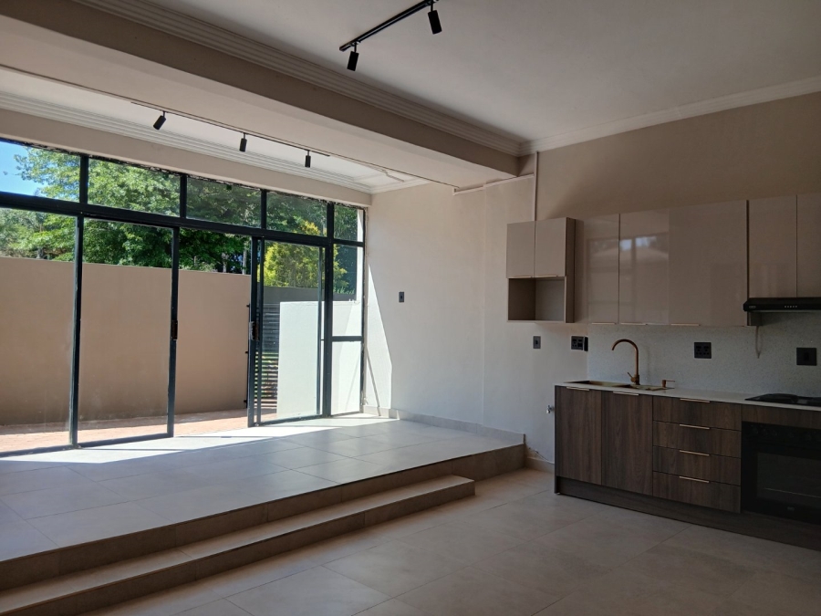 To Let 2 Bedroom Property for Rent in Houghton Estate Gauteng