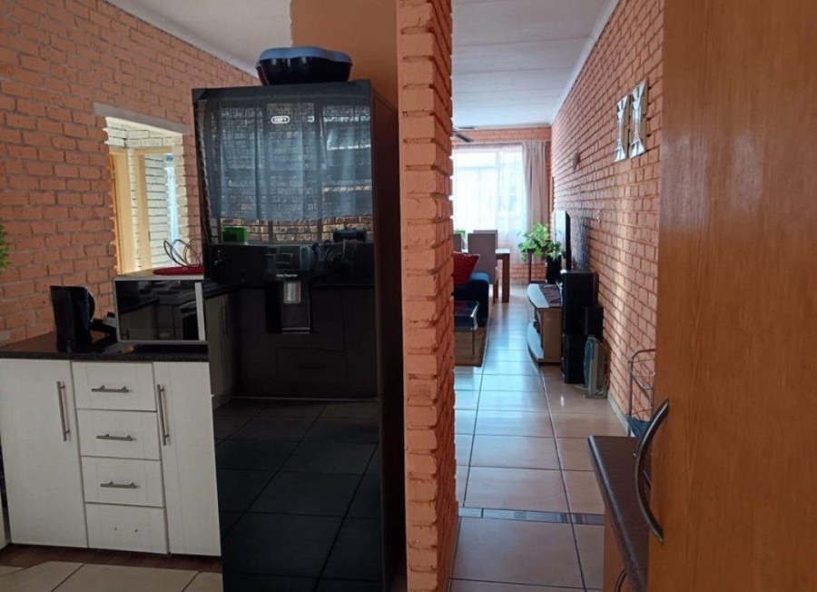 2 Bedroom Property for Sale in Pretoria North Gauteng