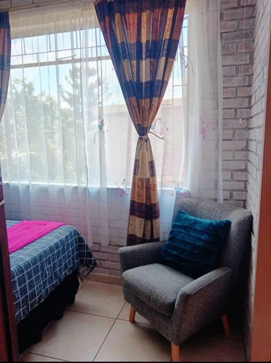 2 Bedroom Property for Sale in Pretoria North Gauteng