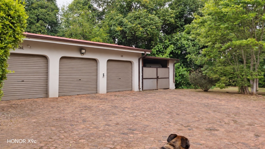 Commercial Property for Sale in Buyscelia Gauteng