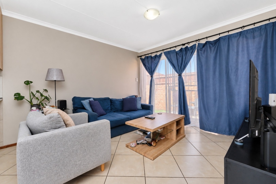 2 Bedroom Property for Sale in Honeydew Ridge Gauteng