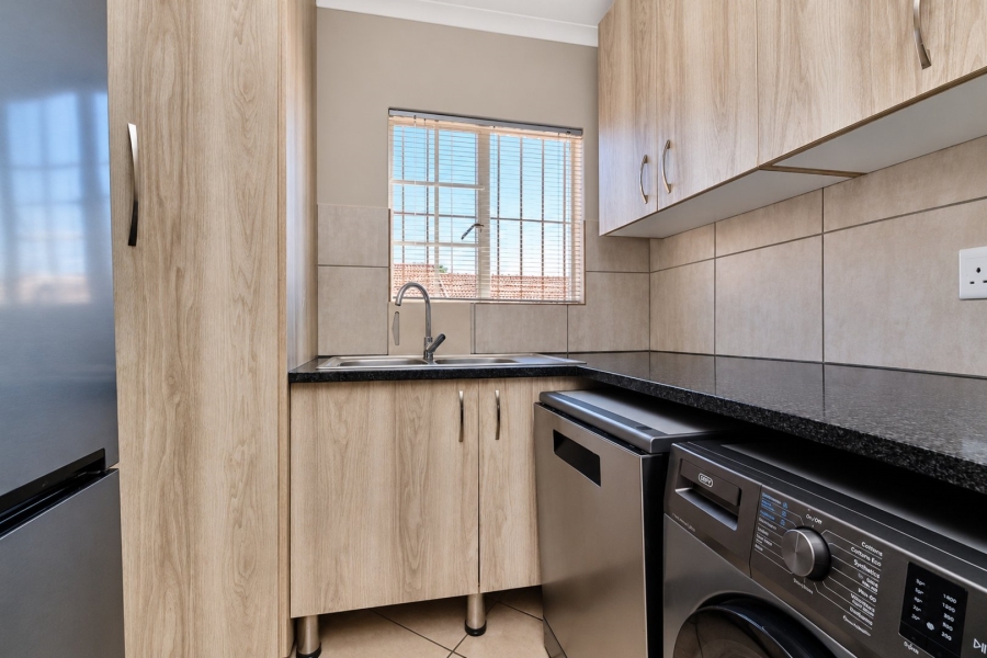 2 Bedroom Property for Sale in Honeydew Ridge Gauteng