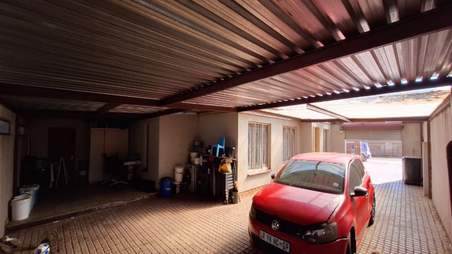 3 Bedroom Property for Sale in Vosloorus Gauteng
