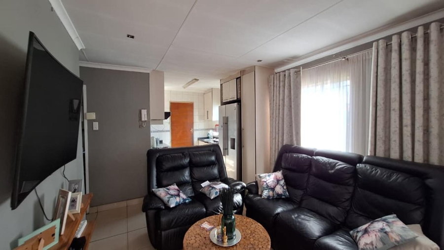 3 Bedroom Property for Sale in Vosloorus Gauteng
