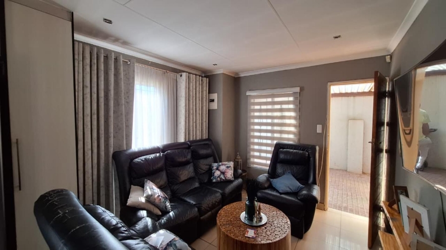 3 Bedroom Property for Sale in Vosloorus Gauteng