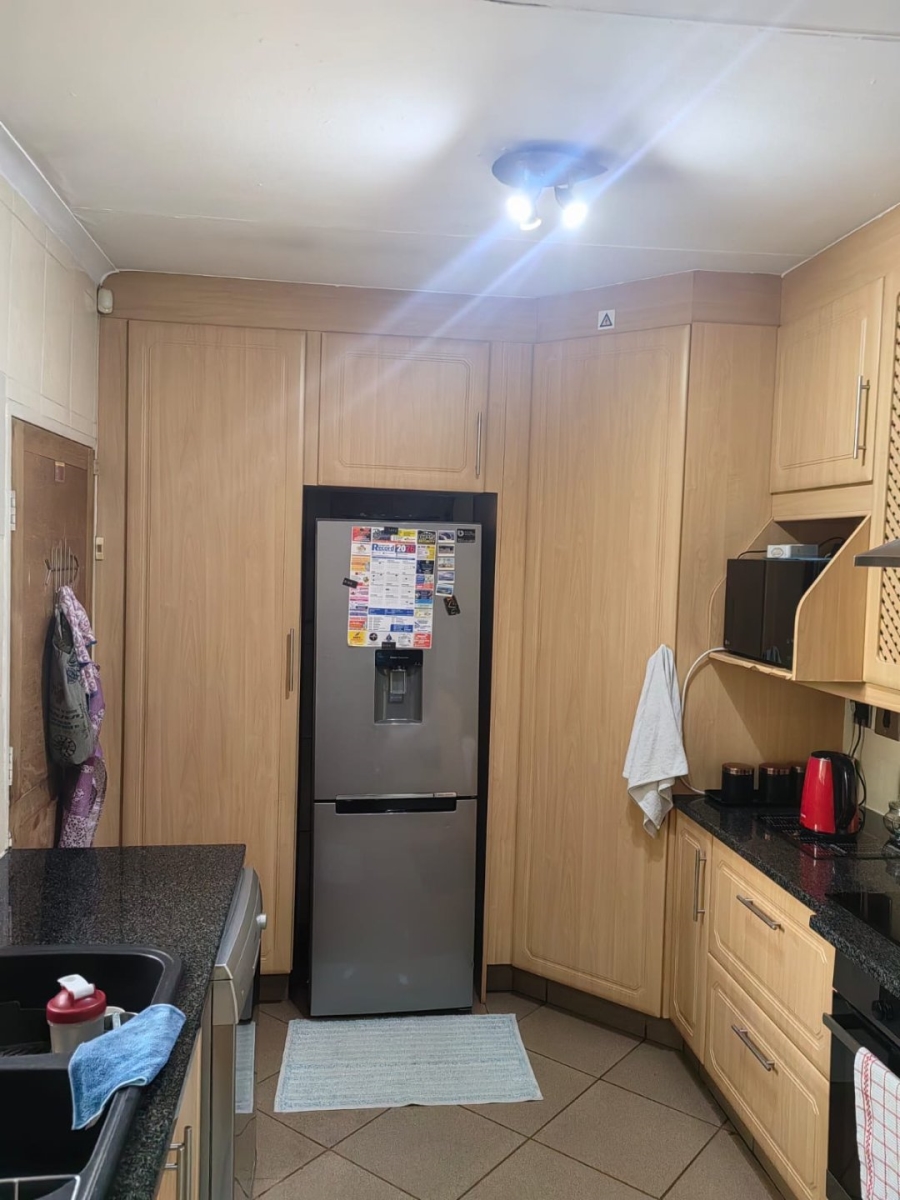 4 Bedroom Property for Sale in Brackendowns Gauteng