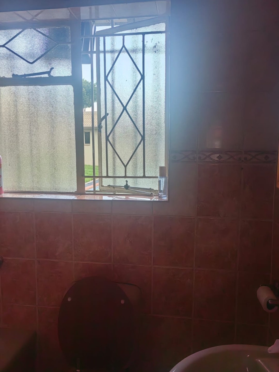 4 Bedroom Property for Sale in Brackendowns Gauteng