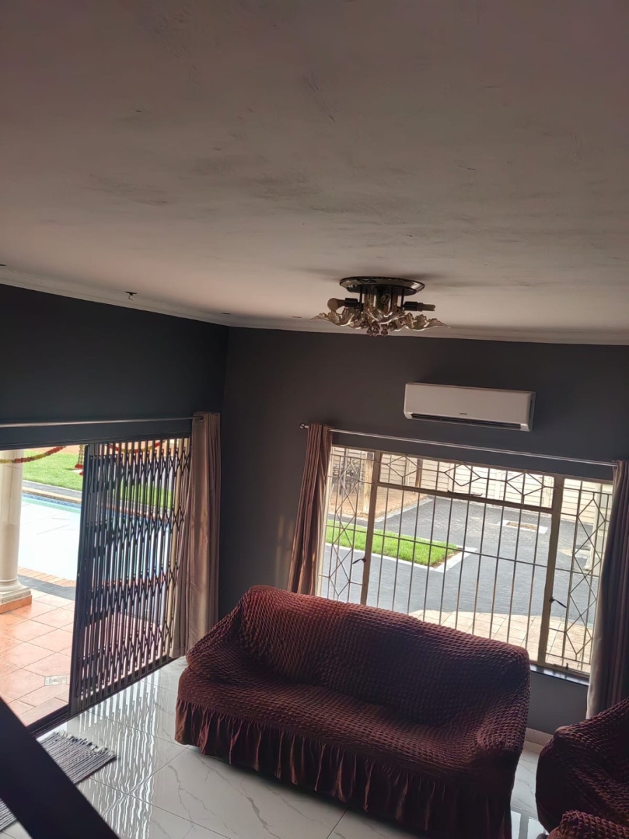 4 Bedroom Property for Sale in Brackendowns Gauteng