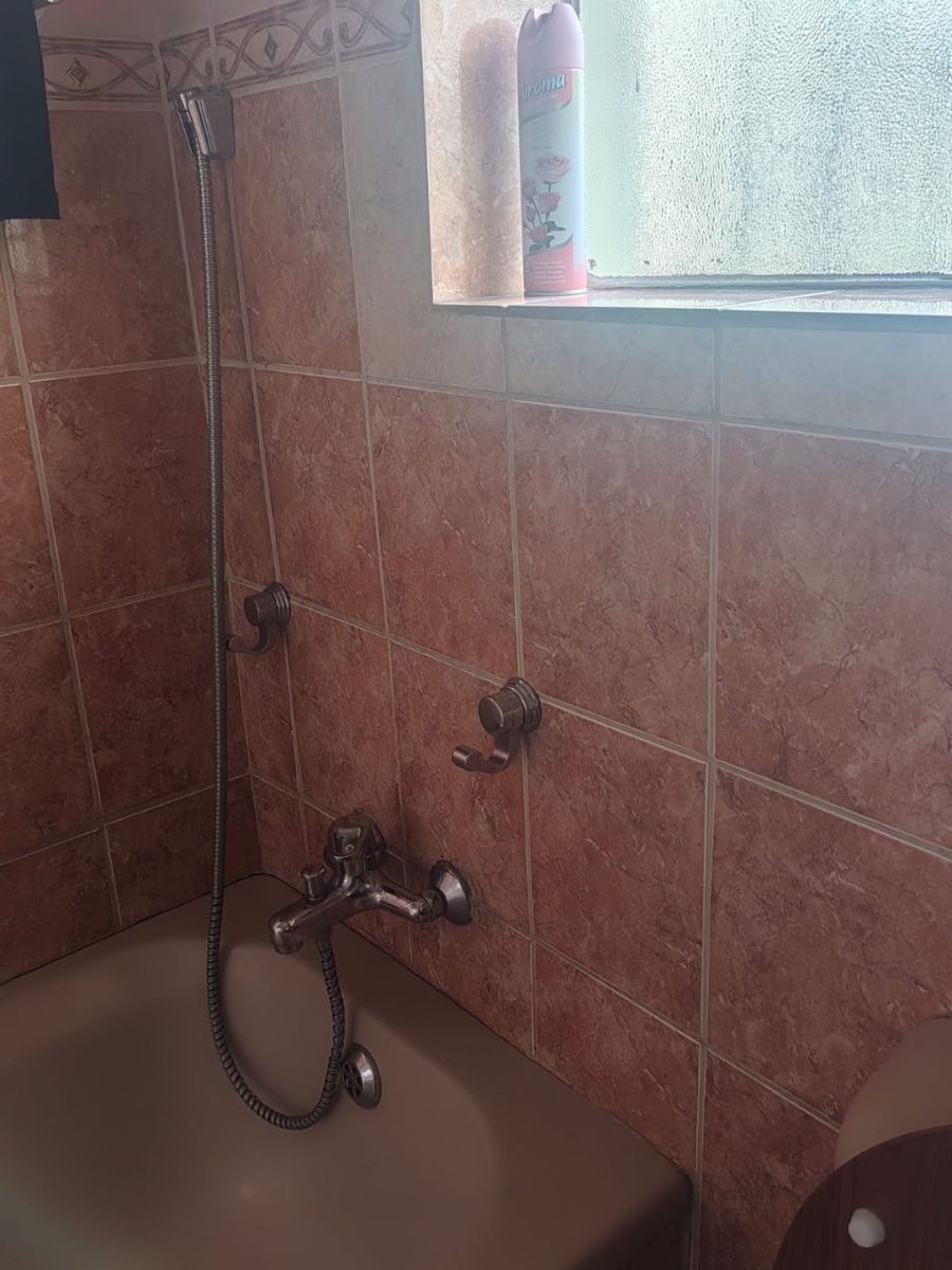 4 Bedroom Property for Sale in Brackendowns Gauteng