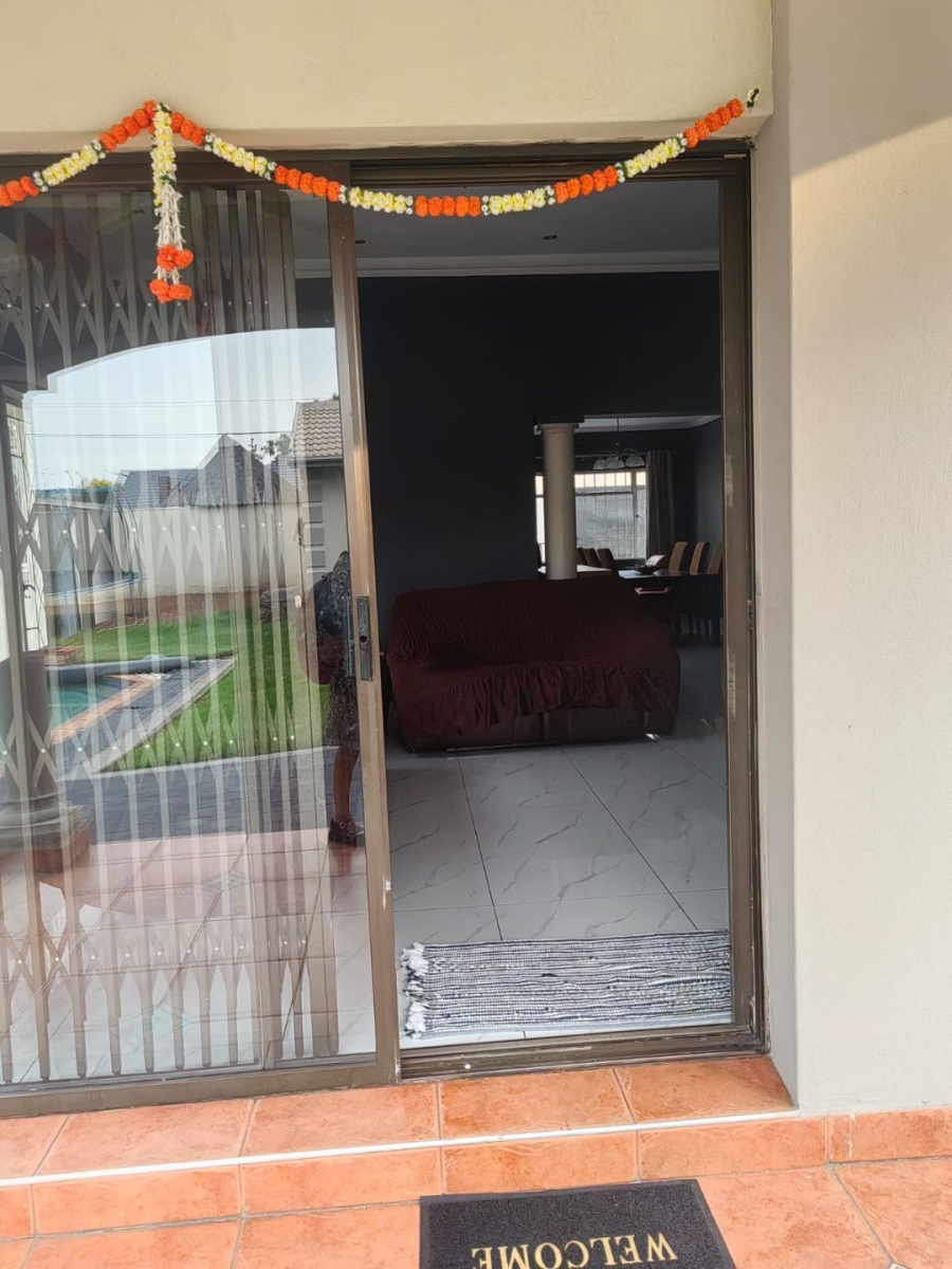 4 Bedroom Property for Sale in Brackendowns Gauteng