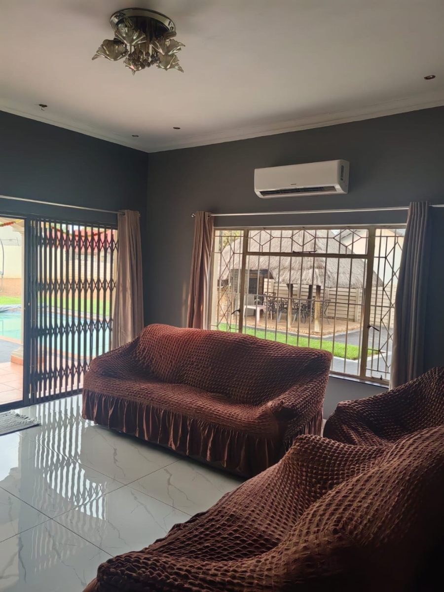 4 Bedroom Property for Sale in Brackendowns Gauteng