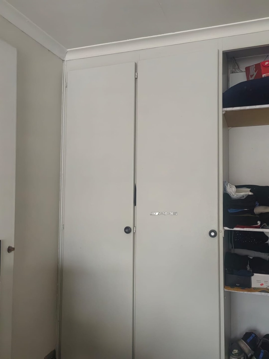 4 Bedroom Property for Sale in Brackendowns Gauteng
