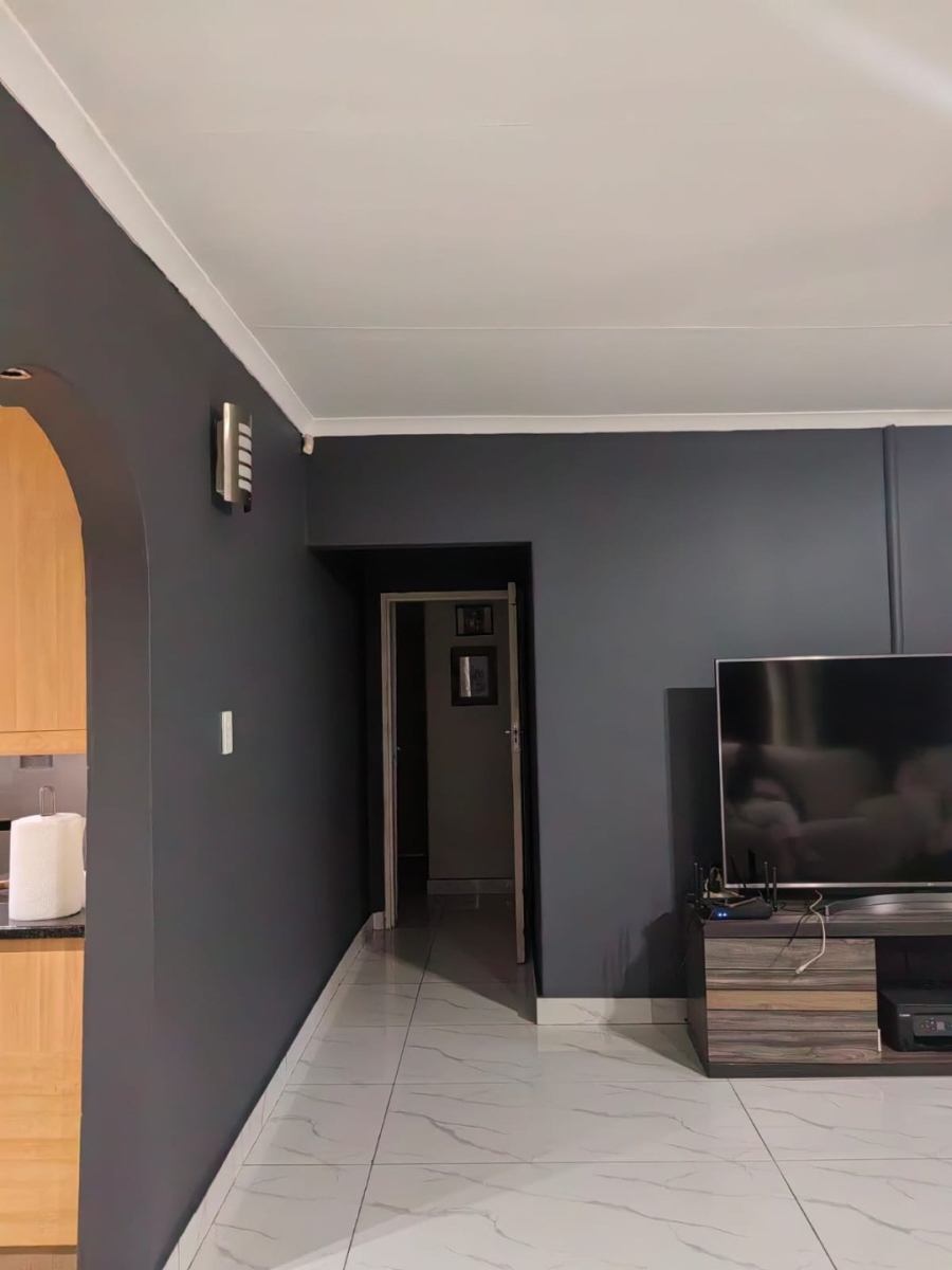 4 Bedroom Property for Sale in Brackendowns Gauteng