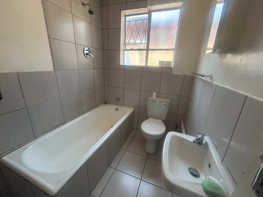 To Let 2 Bedroom Property for Rent in Primrose Gauteng