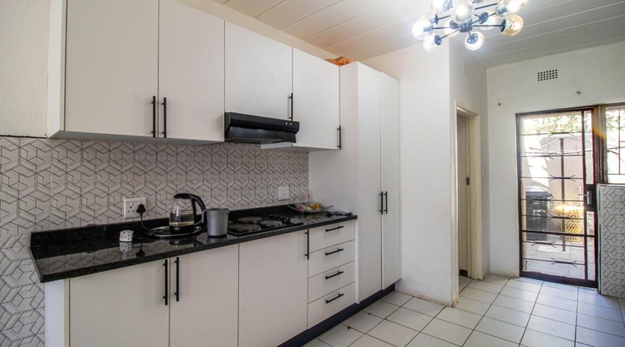 3 Bedroom Property for Sale in Corlett Gardens Gauteng