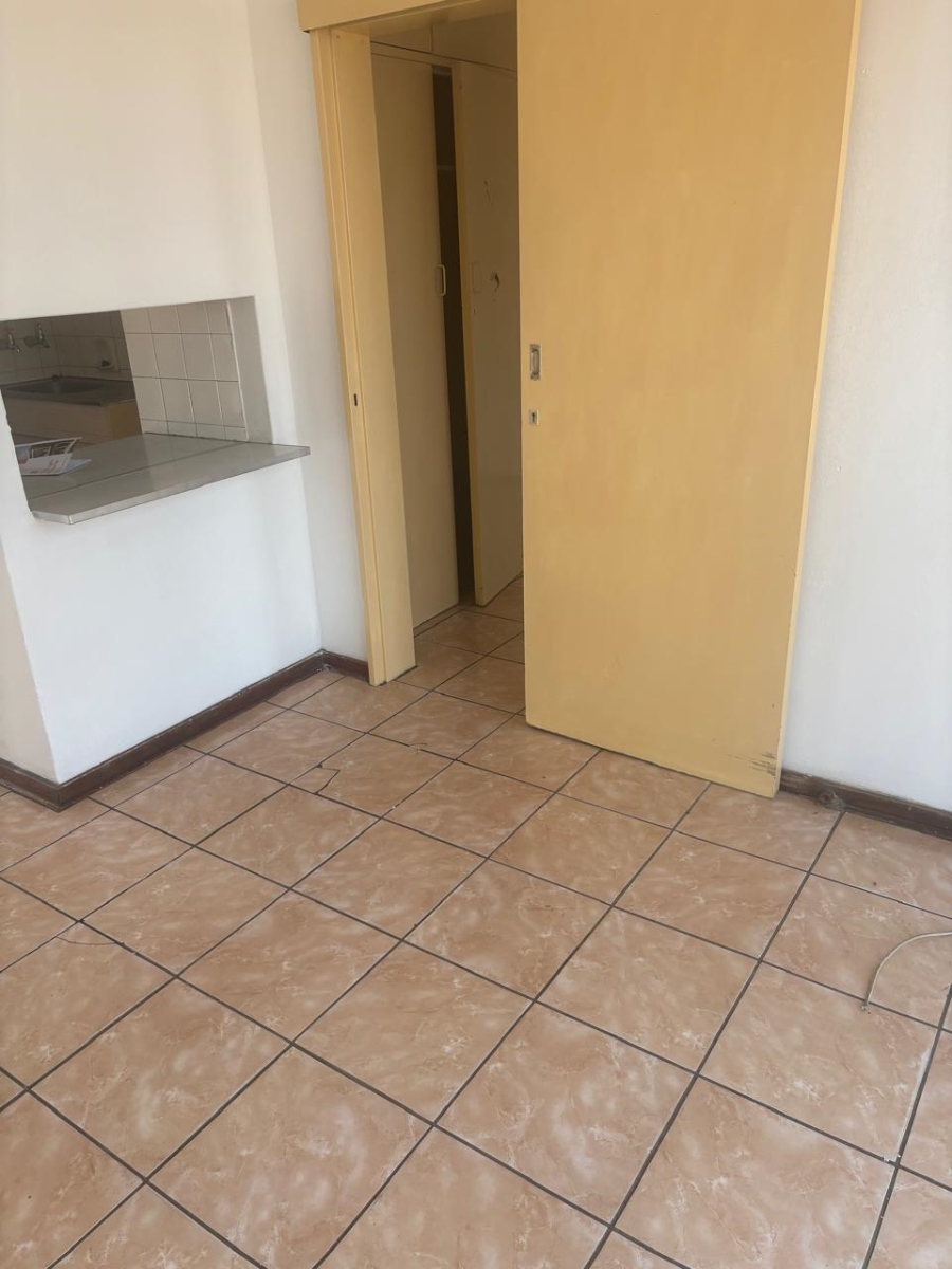 1 Bedroom Property for Sale in Pretoria Central Gauteng
