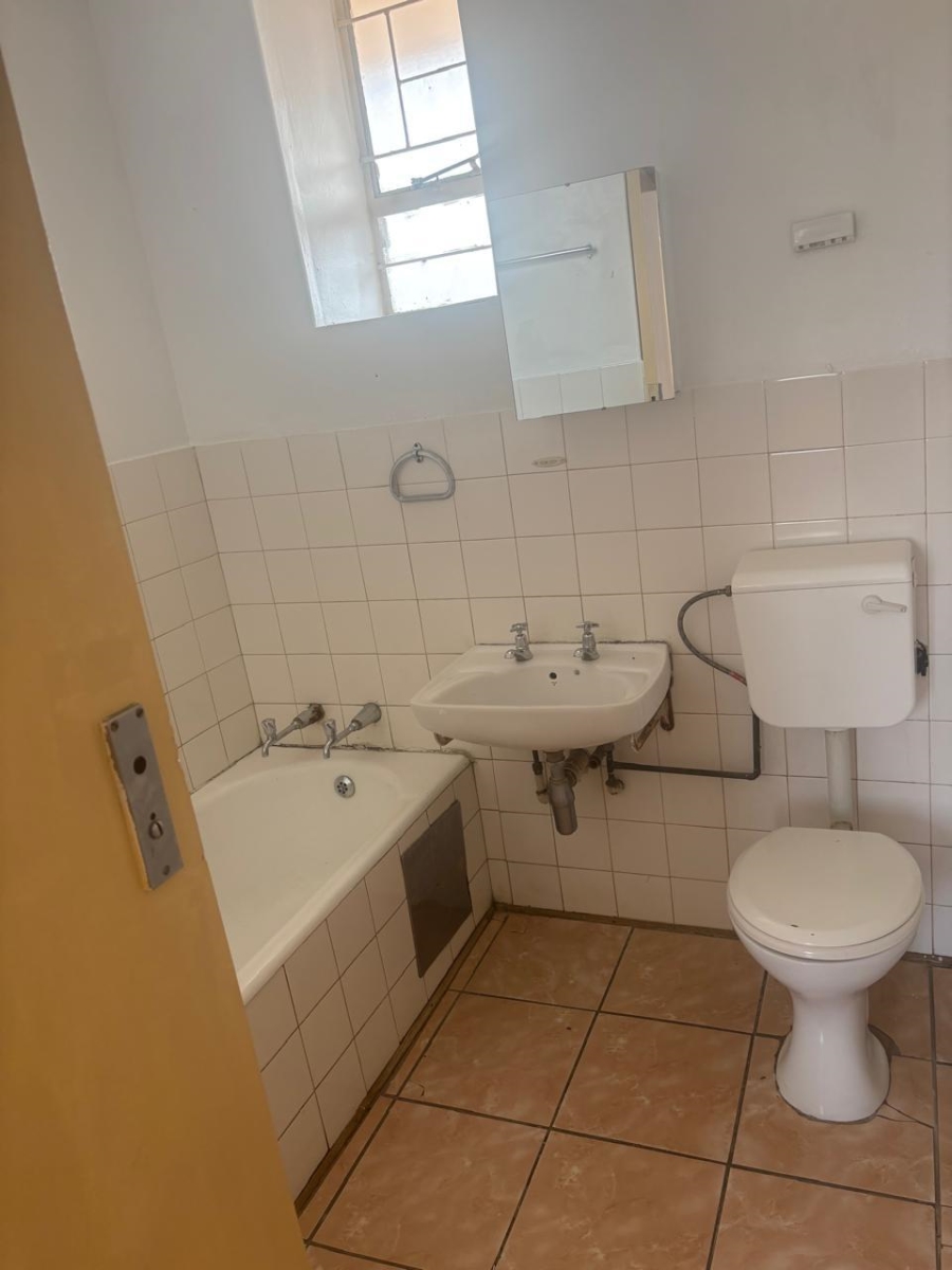 1 Bedroom Property for Sale in Pretoria Central Gauteng