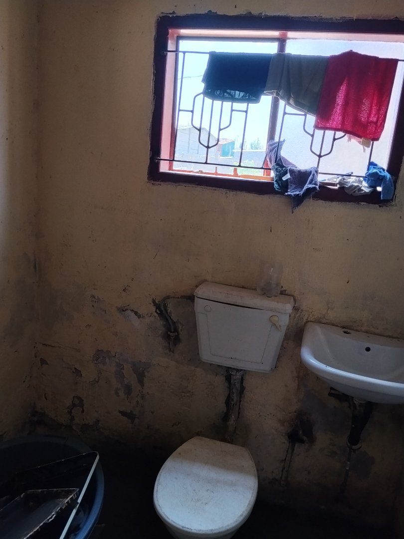 2 Bedroom Property for Sale in Daveyton Gauteng