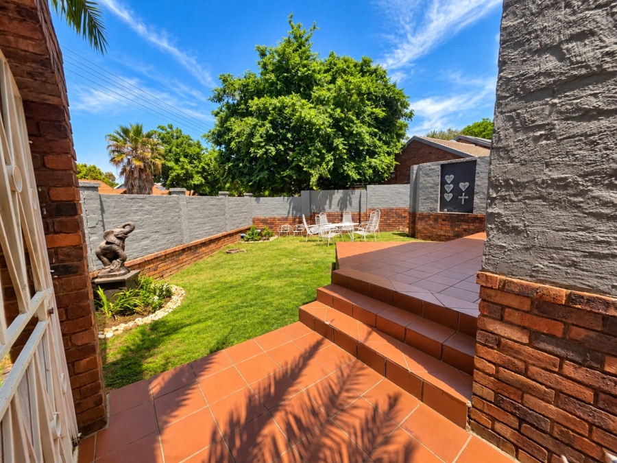 3 Bedroom Property for Sale in Jordaan Park Gauteng
