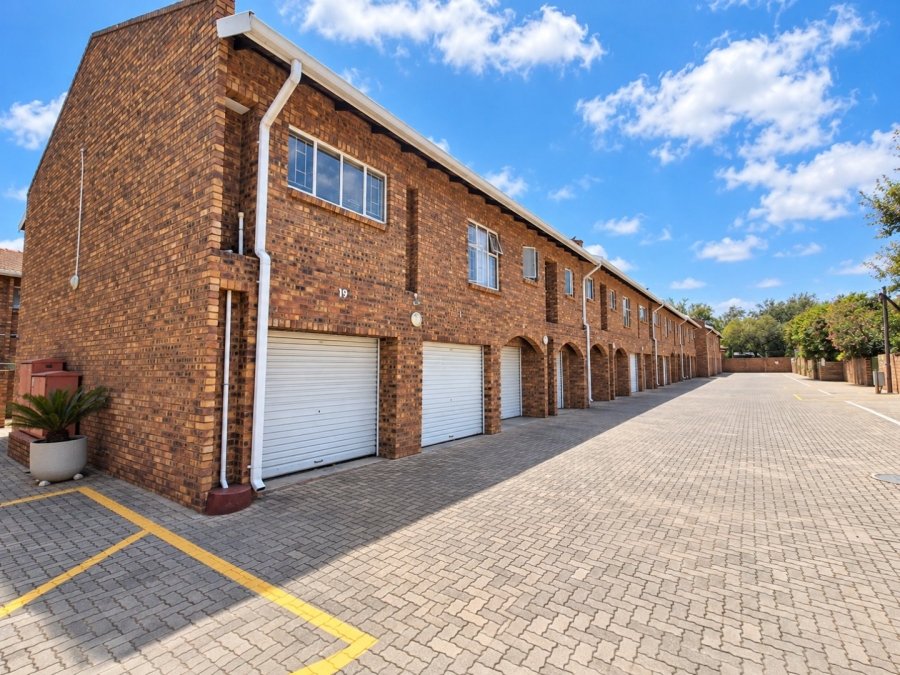 3 Bedroom Property for Sale in Eastleigh Gauteng