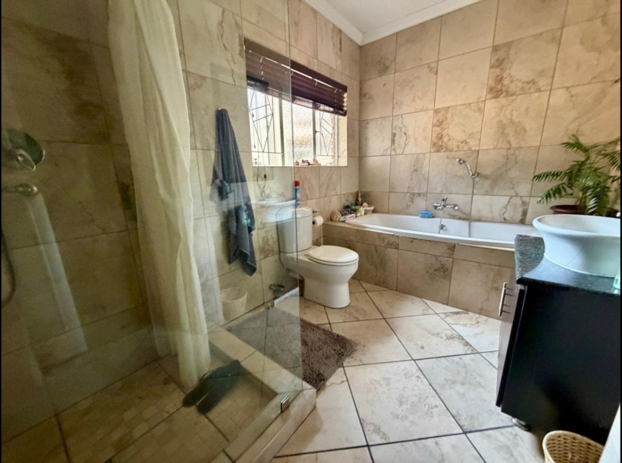 4 Bedroom Property for Sale in Three Rivers Gauteng