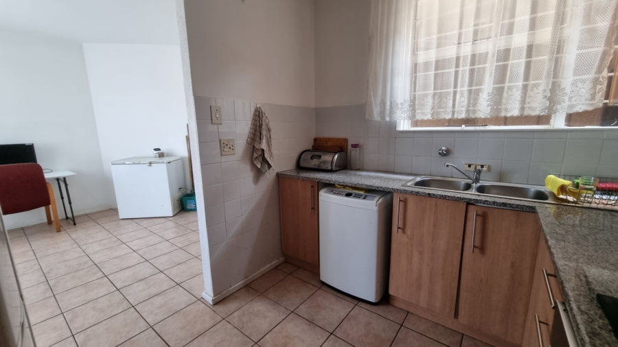 To Let 2 Bedroom Property for Rent in Bedfordview Gauteng