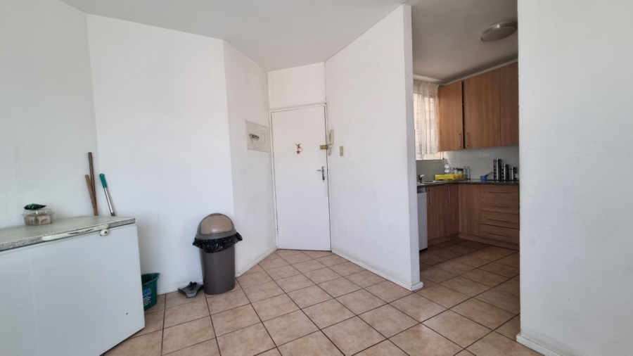 To Let 2 Bedroom Property for Rent in Bedfordview Gauteng