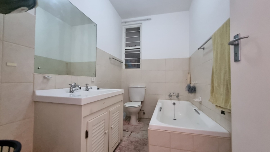 To Let 2 Bedroom Property for Rent in Bedfordview Gauteng