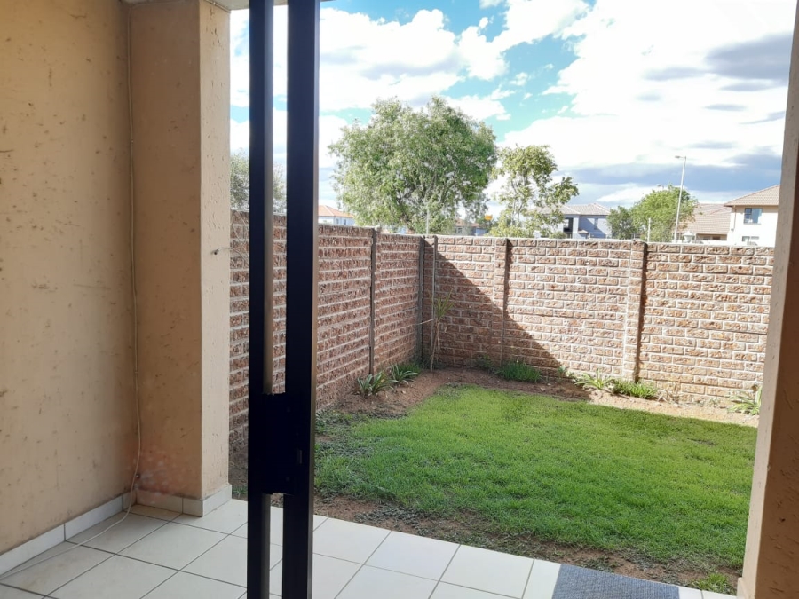 To Let  Bedroom Property for Rent in Parkrand Gauteng