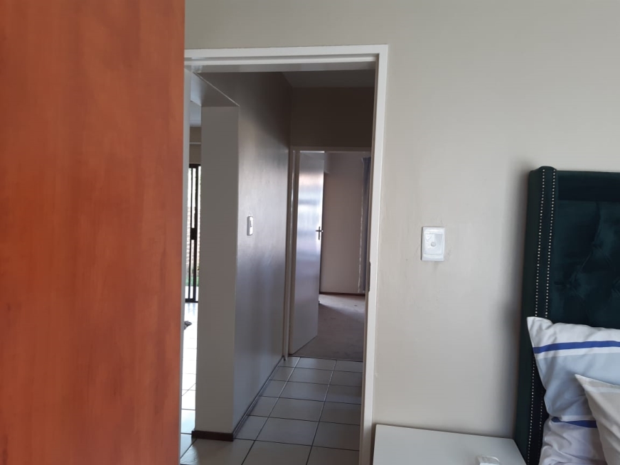 To Let  Bedroom Property for Rent in Parkrand Gauteng