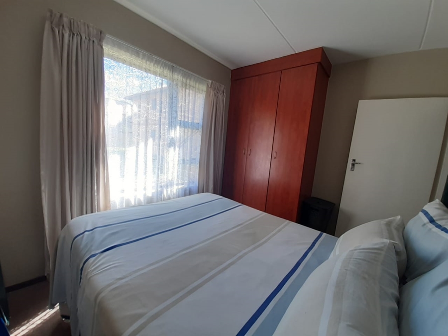 To Let  Bedroom Property for Rent in Parkrand Gauteng
