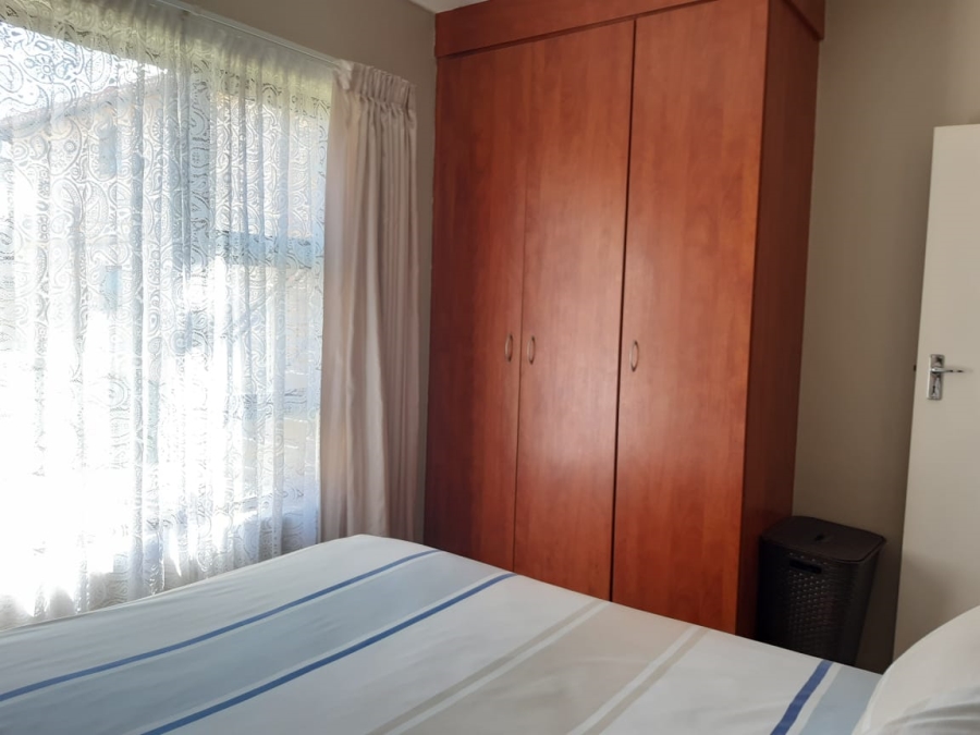 To Let  Bedroom Property for Rent in Parkrand Gauteng