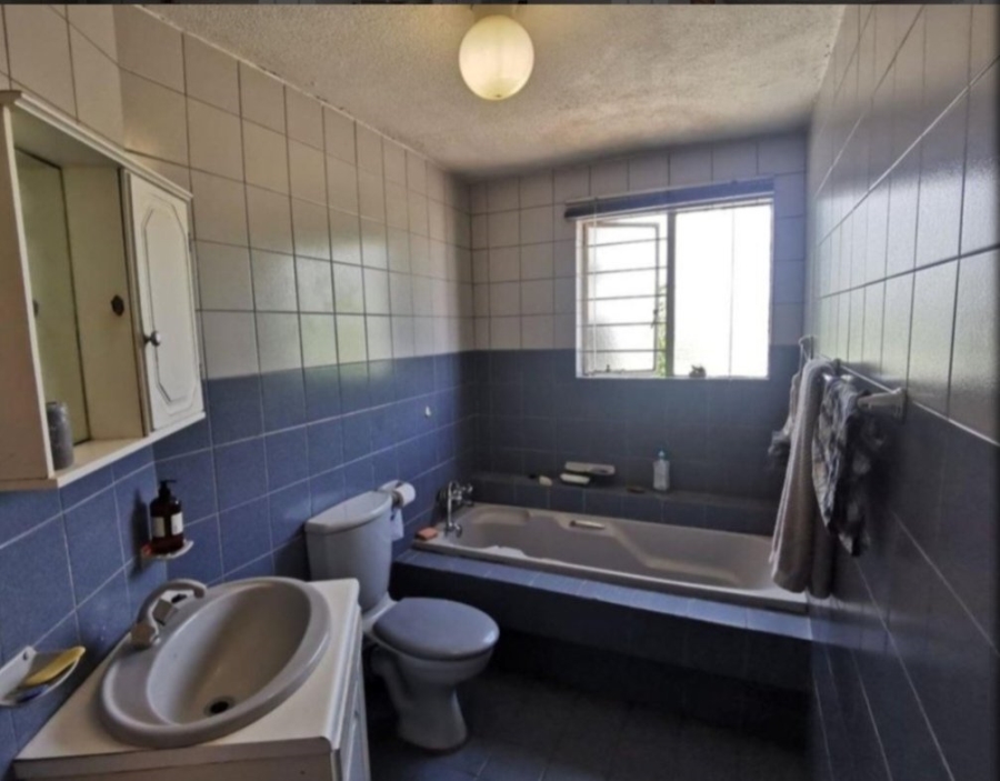  Bedroom Property for Sale in President Park Gauteng