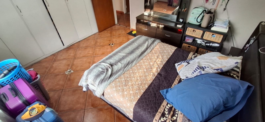 5 Bedroom Property for Sale in Pretoria Gardens Gauteng