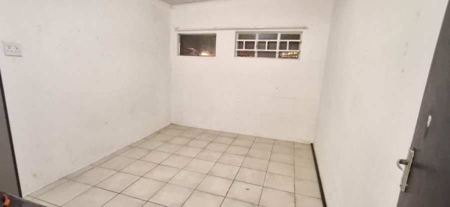 5 Bedroom Property for Sale in Pretoria Gardens Gauteng