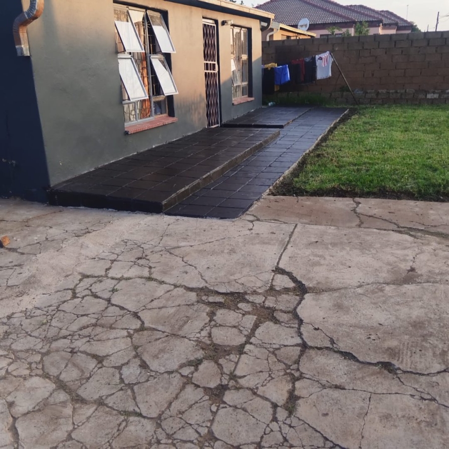 2 Bedroom Property for Sale in Ga-Rankuwa Unit 4 Gauteng