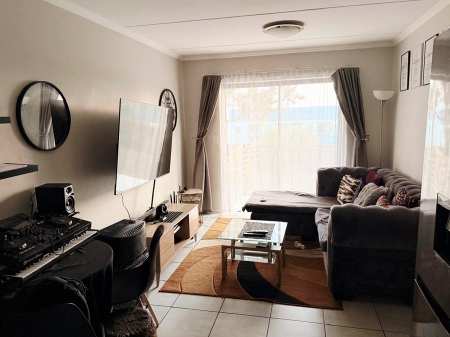 To Let 2 Bedroom Property for Rent in Witfield Gauteng