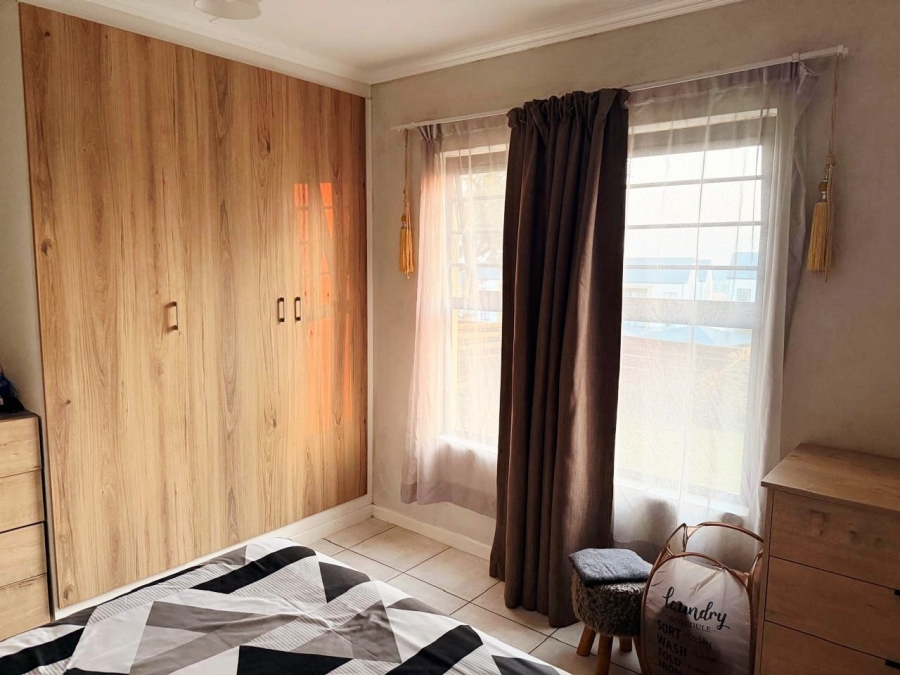 To Let 2 Bedroom Property for Rent in Witfield Gauteng
