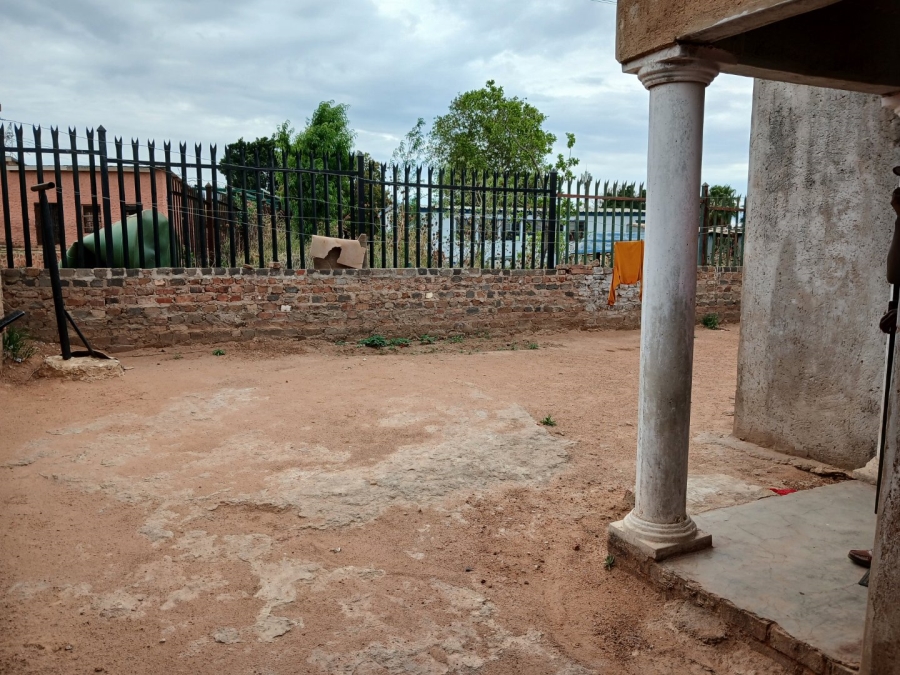 2 Bedroom Property for Sale in Soshanguve T Gauteng