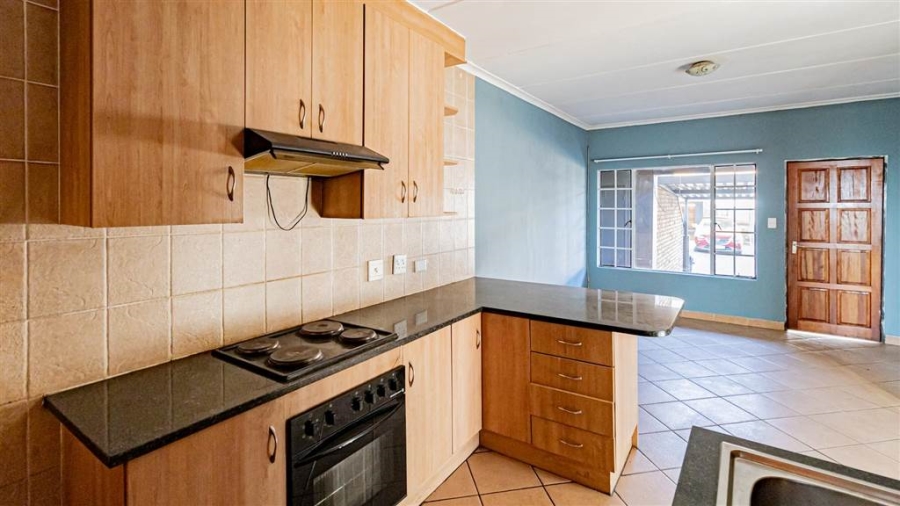  Bedroom Property for Sale in Elspark Gauteng