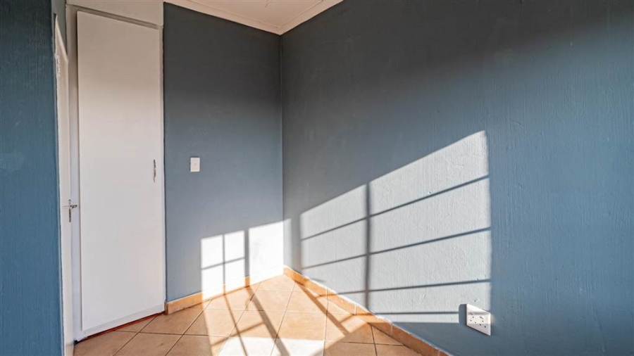  Bedroom Property for Sale in Elspark Gauteng