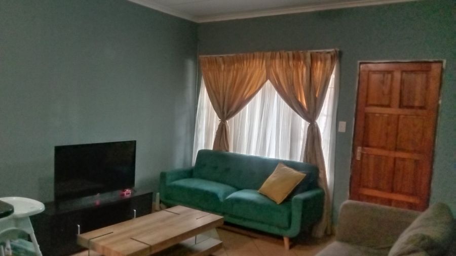  Bedroom Property for Sale in Elspark Gauteng