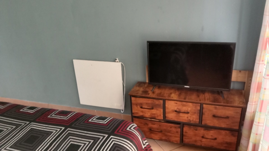  Bedroom Property for Sale in Elspark Gauteng